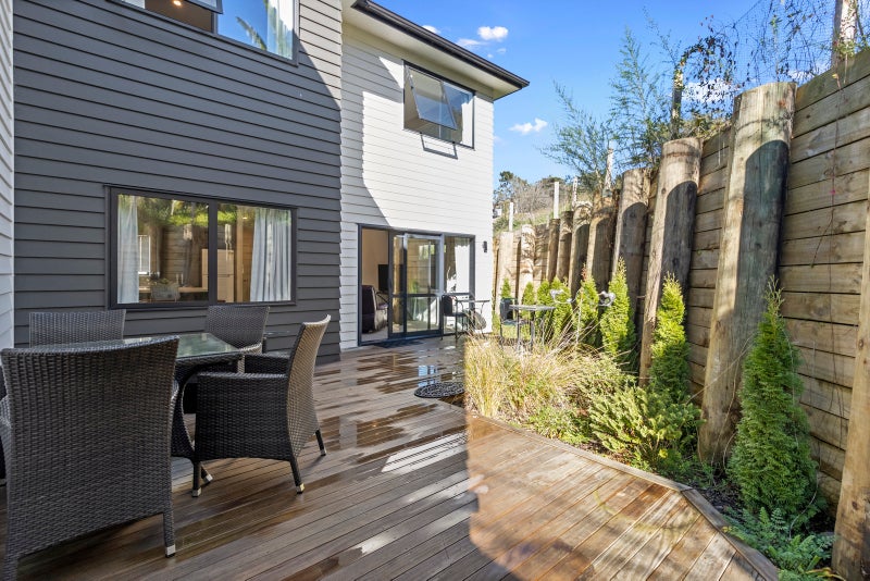 2/20 Hunter Street, Hamilton Lake, Hamilton - Carousel 1