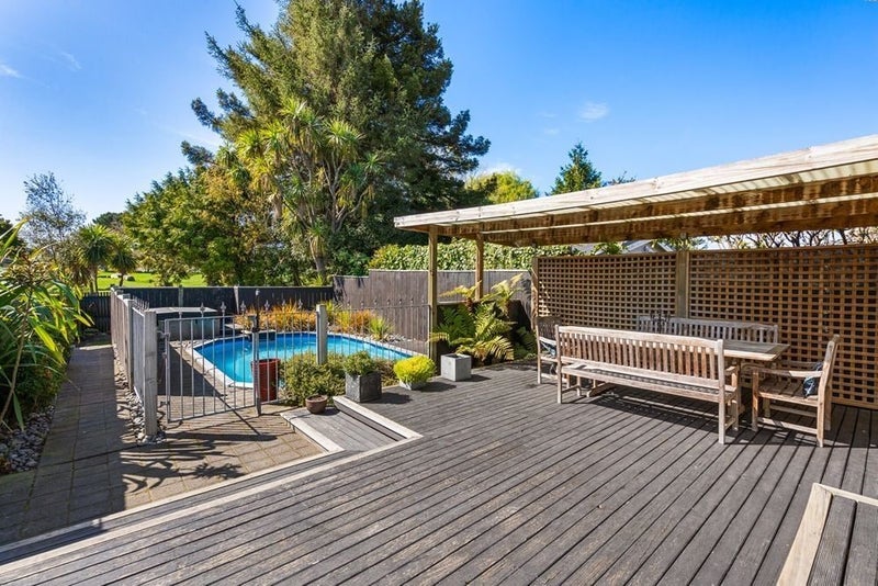 46 Warren Crescent, Hillmorton, Christchurch - Carousel 2