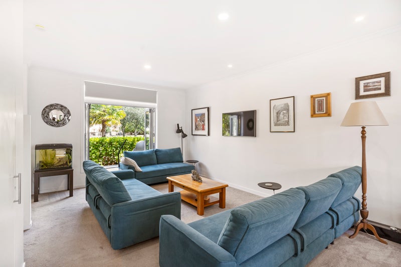 38 Gunner Drive, Te Atatu Peninsula, Auckland - Carousel 2