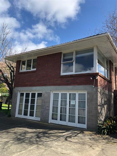 1/23 Evelyn Place, Hillcrest, Auckland - Carousel 1