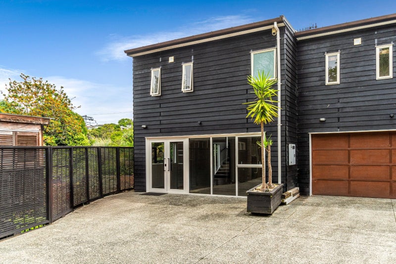 104C Gowing Drive, Meadowbank, Auckland - Carousel 1
