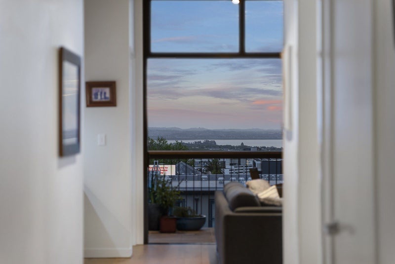 504/38 Khyber Pass Road, Grafton, Auckland - Carousel 2