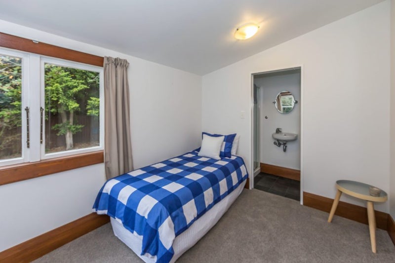 24 Lagan Street, Belfast, Christchurch - Carousel 13