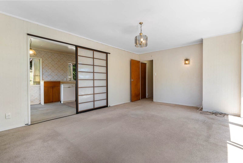 7 Sapphire Place, Bayview, Auckland - Carousel 1