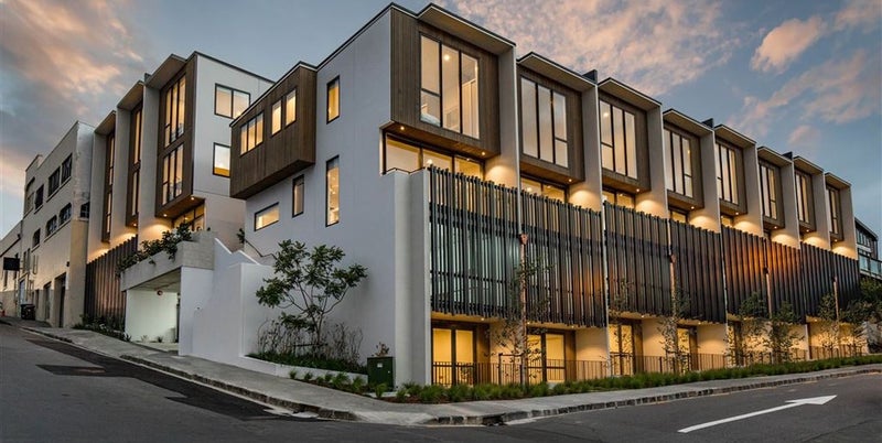 7/6 Waima Street, Grey Lynn, Auckland - Carousel 1