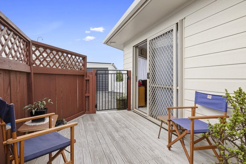 3/9 Kelvin Place, Westown, New Plymouth - Carousel 2