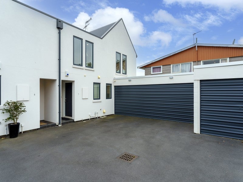 7/29 Andover Street, Merivale, Christchurch - Carousel 1
