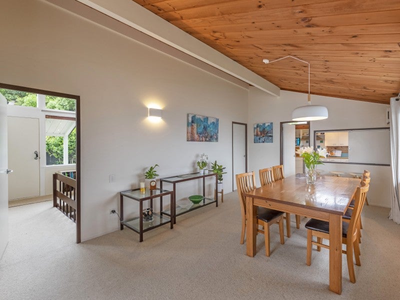 10 Rangimarie Way, Wadestown, Wellington - Carousel 1