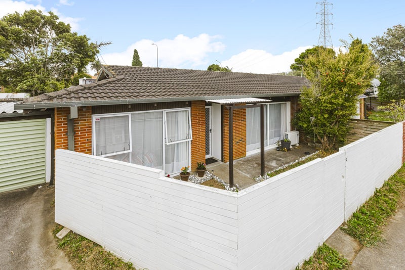 2/178 Hillsborough Road, Hillsborough, Auckland - Carousel 2