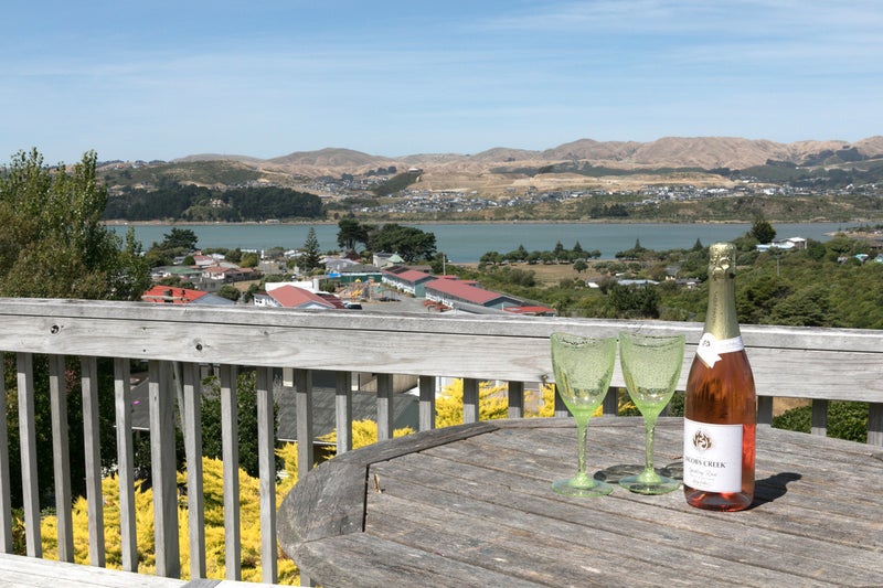 22 Mawhare Street, Titahi Bay, Porirua - Carousel 2