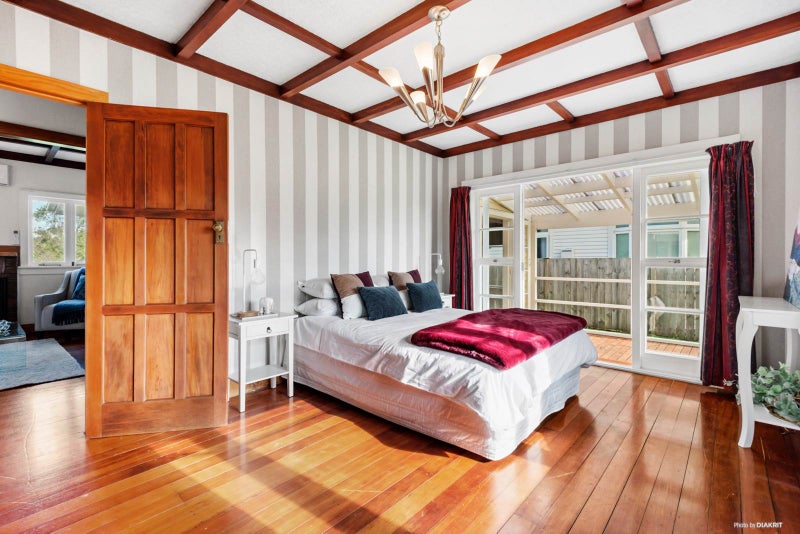 20 Racecourse Road, Waiuku, Waiuku - Carousel 1