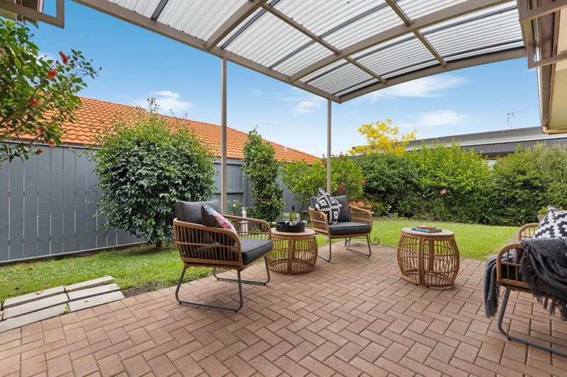 33 Richfield Crescent, Westgate, Auckland - Carousel 2