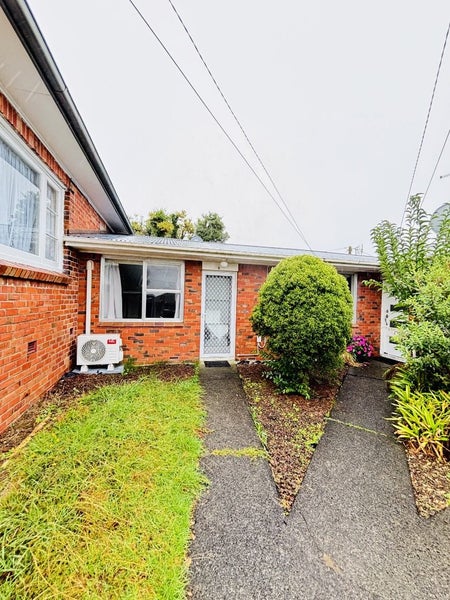 5/46 Lynwood Road, New Lynn, Auckland - Carousel 1