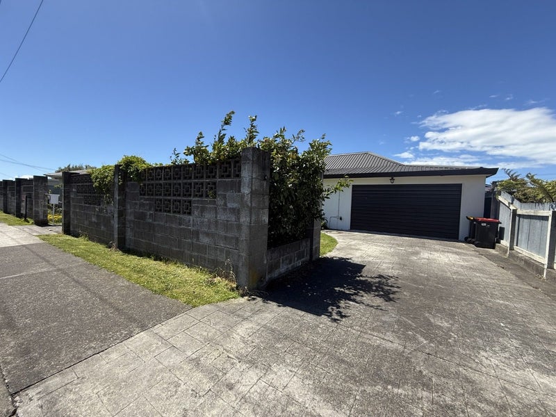 1 Karina Crescent, Redwoodtown, Blenheim - Carousel 22