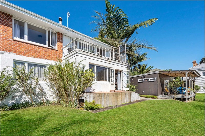 1B Conway Road,  Mount Eden, Auckland - Carousel 1