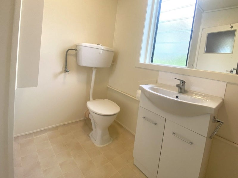 6/131 Glenmore Street, Kelburn, Wellington - Carousel 11