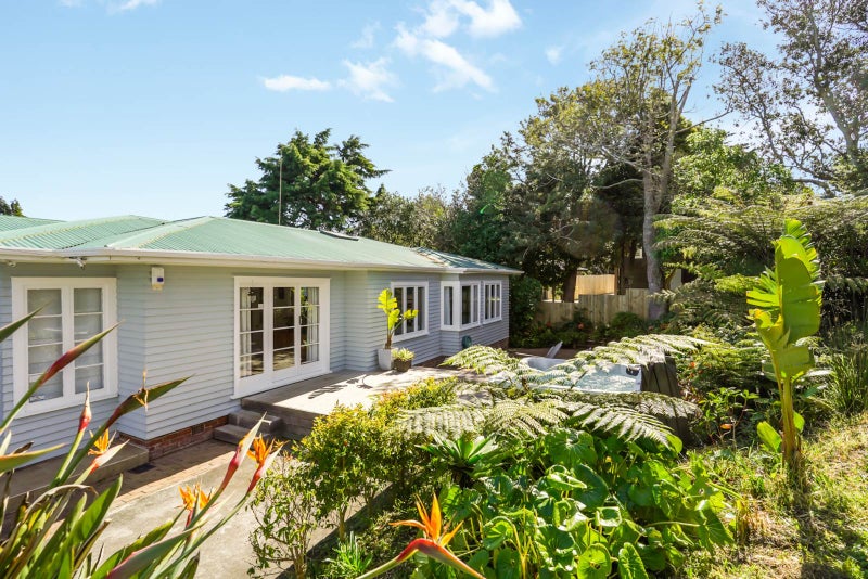 55 Goodall Street, Hillsborough, Auckland - Carousel 1