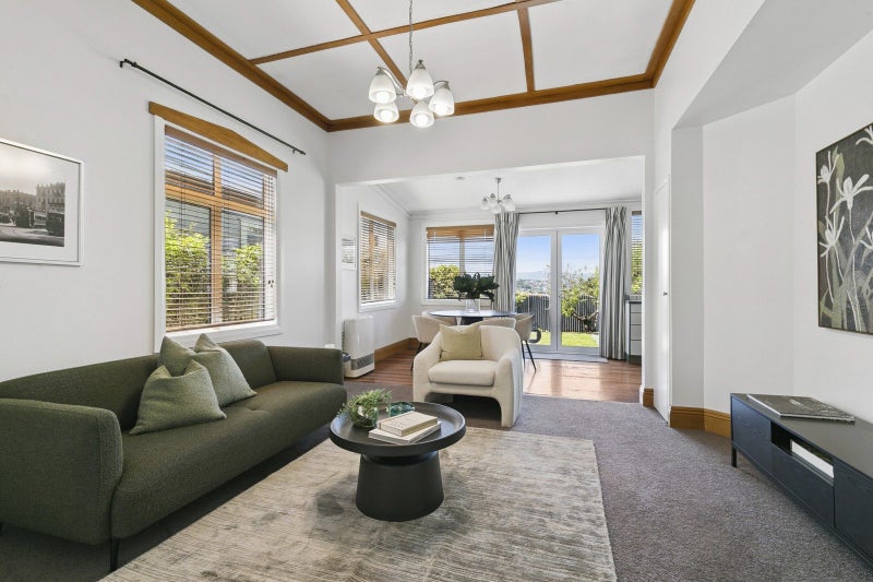 59 Queens Drive, Lyall Bay, Wellington - Carousel 2