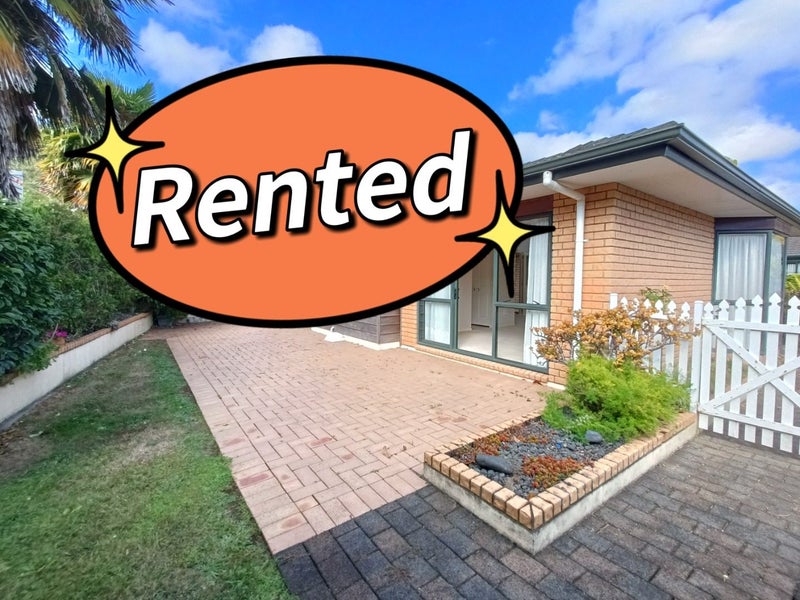 70 Bob Charles Drive, Golflands, Auckland - Carousel 1