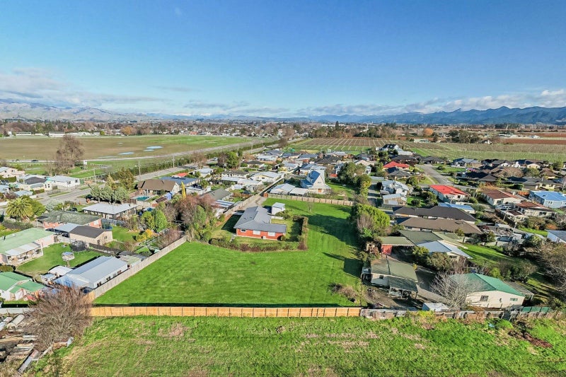 8 Waipuna Street, Mayfield, Blenheim - Carousel 1