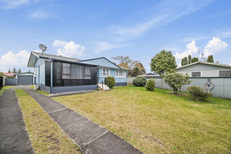 5 Adam Place, Mangakakahi, Rotorua - Carousel 2