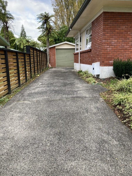 21 Hooker Avenue, Chedworth, Hamilton - Carousel 2