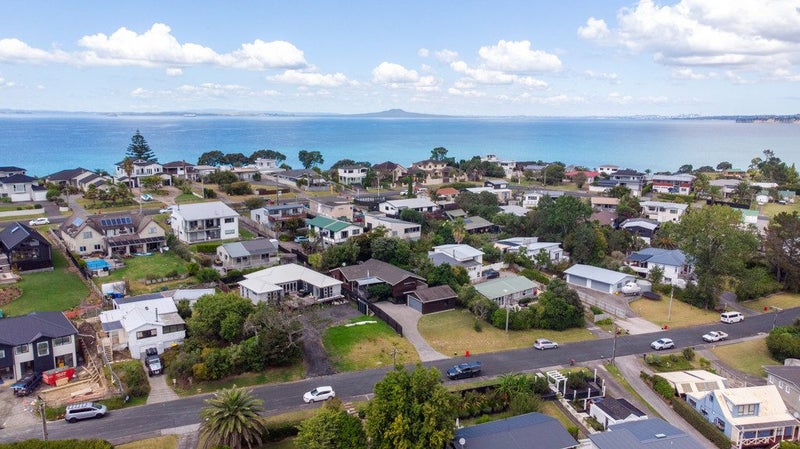 14 Walbrook Road, Manly, Whangaparaoa - Carousel 2
