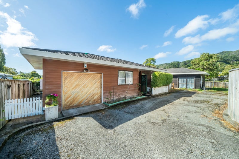 2/12 Raukawa Street, Stokes Valley, Lower Hutt - Carousel 1