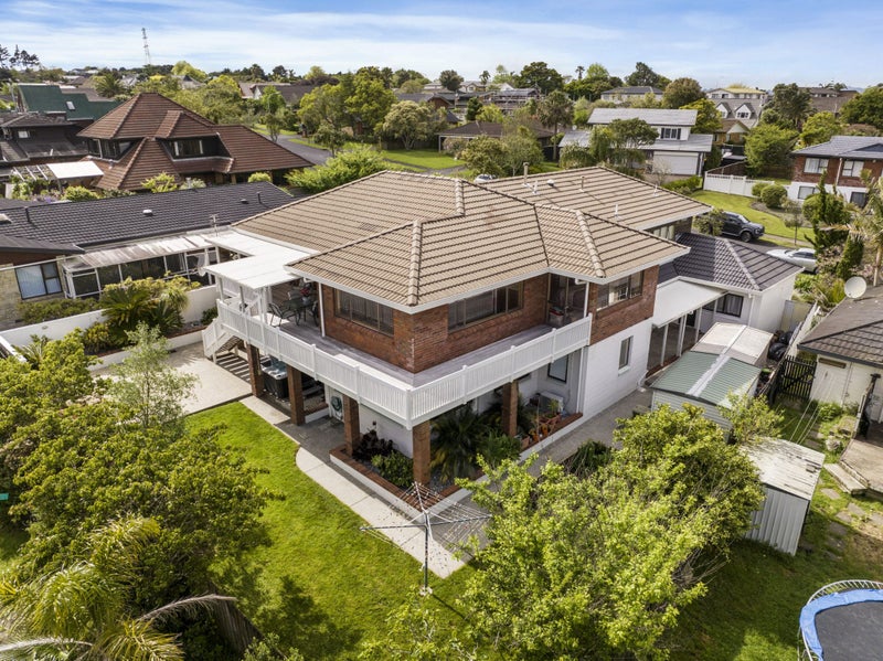 4 Lemonwood Place, The Gardens, Auckland - Carousel 2