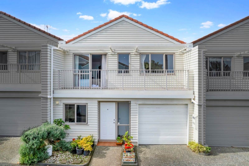 24M Mount Smart Road, Royal Oak, Auckland - Carousel 1