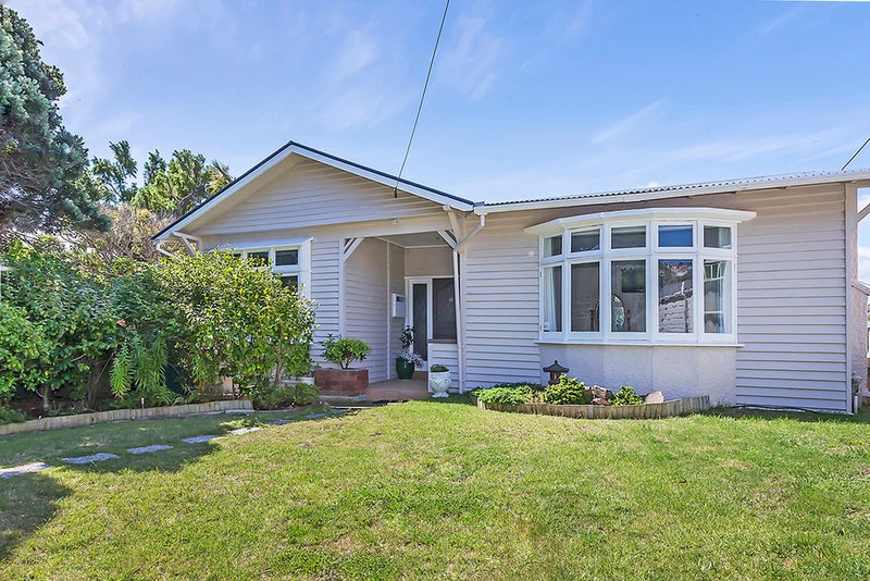 95 Freyberg Street, Lyall Bay, Wellington - Carousel 1