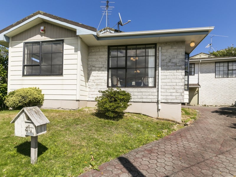 41 Bracken Road, Paparangi, Wellington - Carousel 14