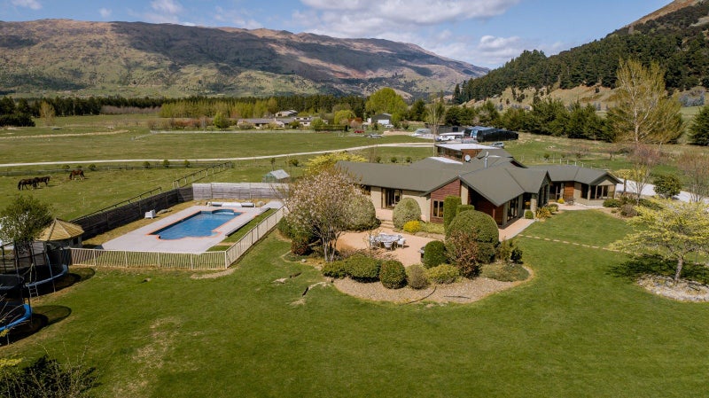 36 Ruru Road, Taihape - Carousel 2