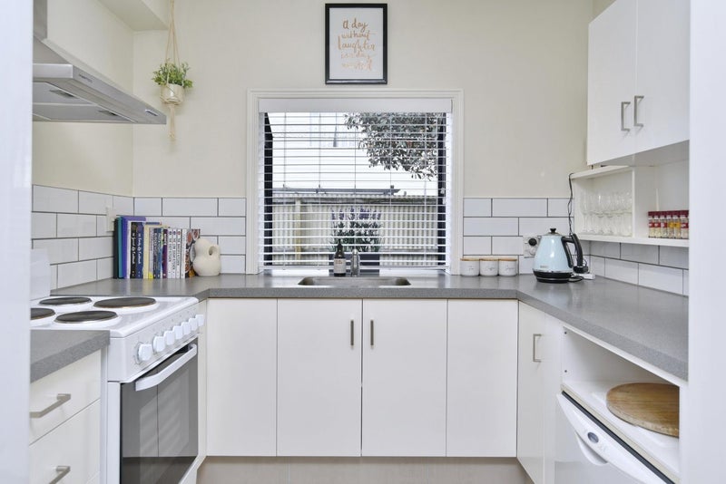 8/34 Somerset Crescent, Spreydon, Christchurch - Carousel 2