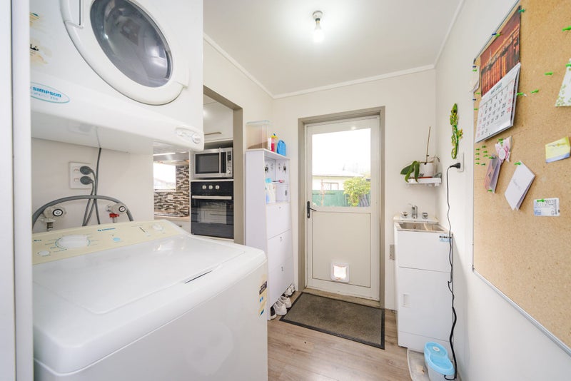 16 Hilton Street, BLACKBALL, Blackball - Carousel 2