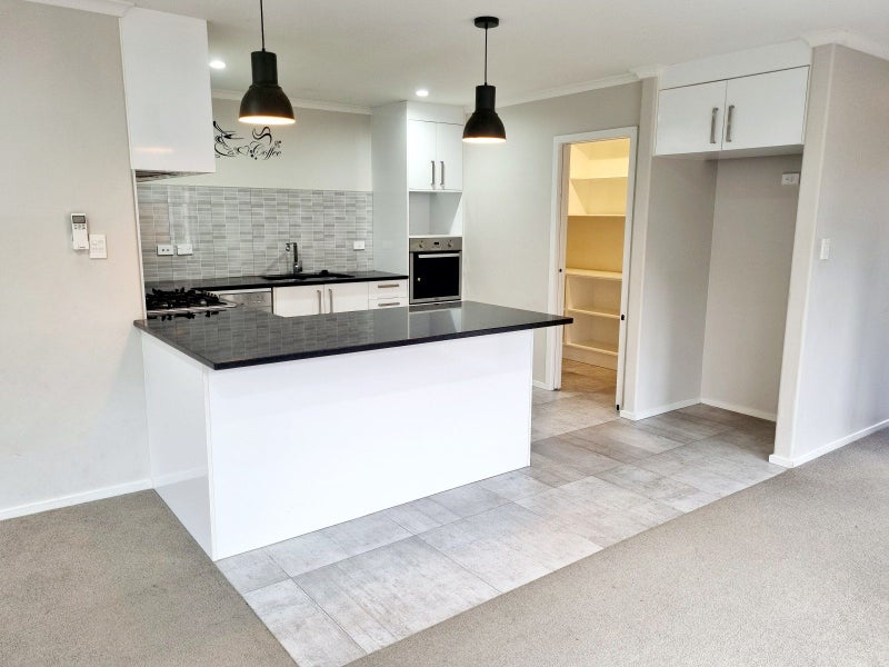 32 Blackwood Crescent, Glenview, Hamilton - Carousel 2