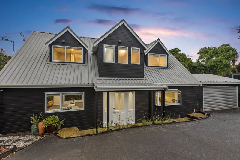 2 Bernard Magnus Lane, Greenhithe, Auckland - Carousel 1