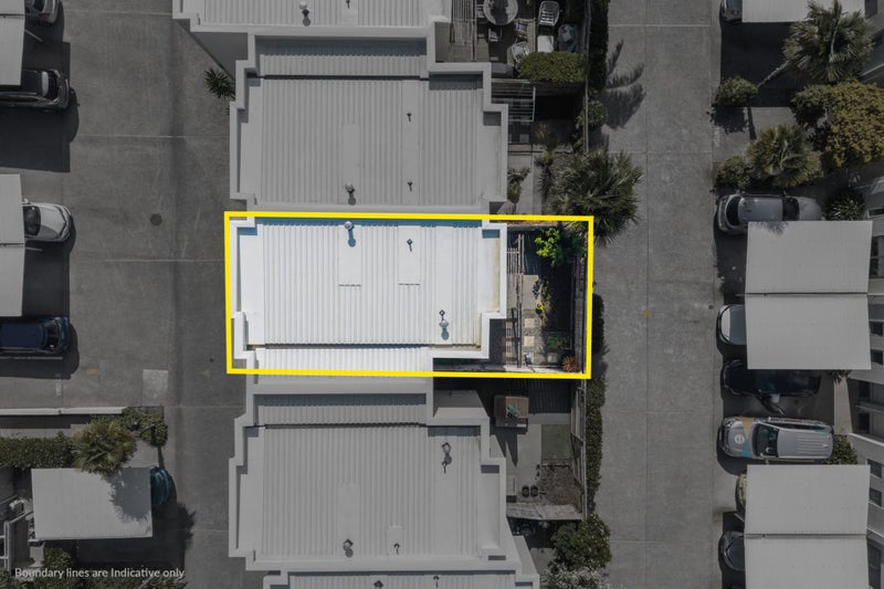47/21 Hunters Park Drive, Three Kings, Auckland - Carousel 10