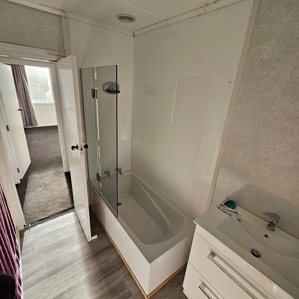 75 Waihemo Street, Waitangirua, Porirua - Carousel 12