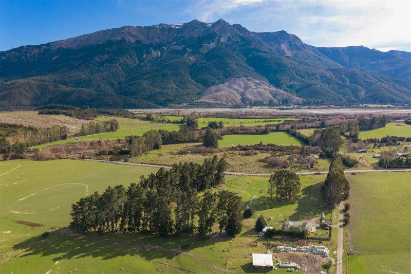 22 Saltwater Lane, Blenheim - Carousel 1