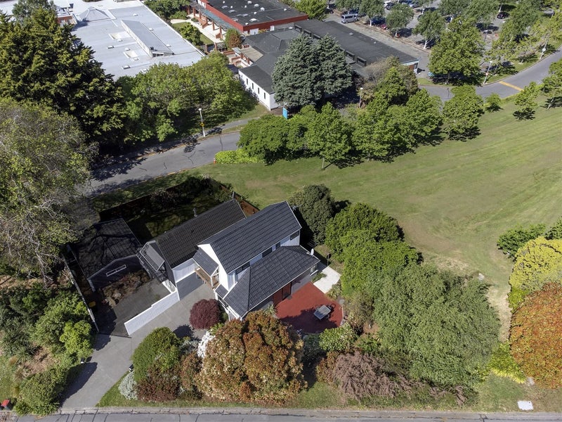 2/1 Bengal Drive, Cashmere, Christchurch - Carousel 20