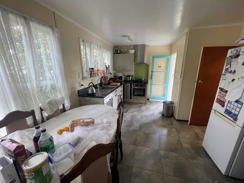 62 Farquhar Road, Glendene, Auckland - Carousel 5