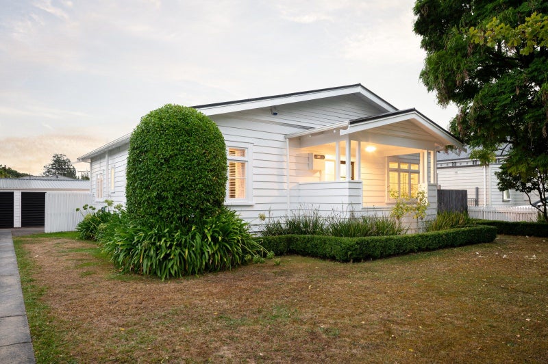 28 Bond Street, Hamilton East, Hamilton - Carousel 2