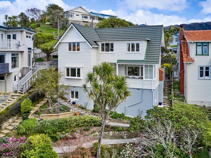 118 Trelissick Crescent, Ngaio, Wellington - Carousel 2