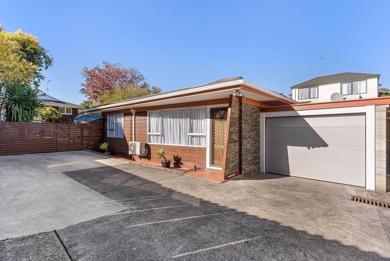 4/112 Gossamer Drive, Pakuranga Heights, Auckland - Carousel 1