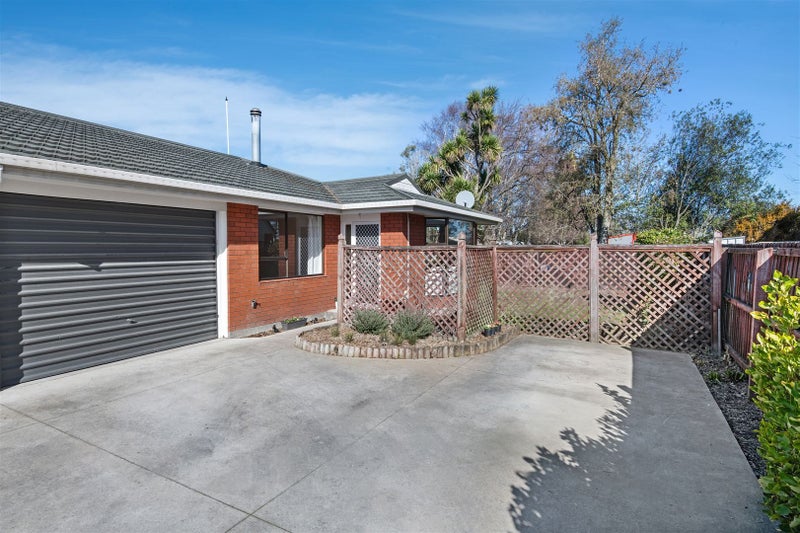 2/39 Solomon Avenue, Redwood, Christchurch - Carousel 1