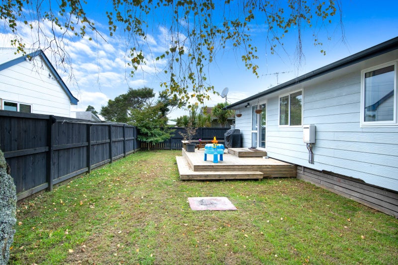 2/17 Glen Road, Ranui, Auckland - Carousel 2