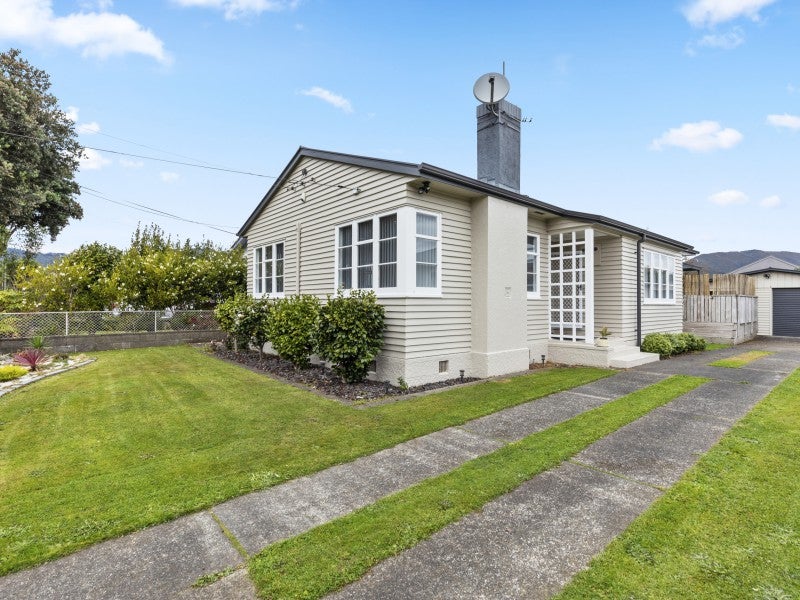 42 Lincoln Avenue, Epuni, Lower Hutt - Carousel 2