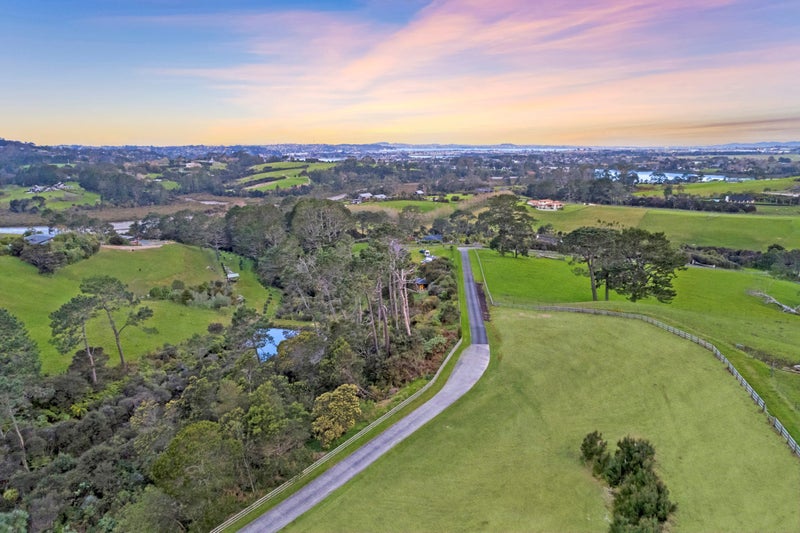 731A Ridge Road, Riverhead, Riverhead - Carousel 1