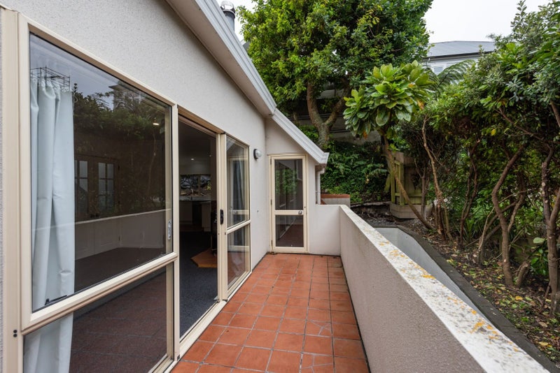 3/33 Hawker Street, Mount Victoria, Wellington - Carousel 11